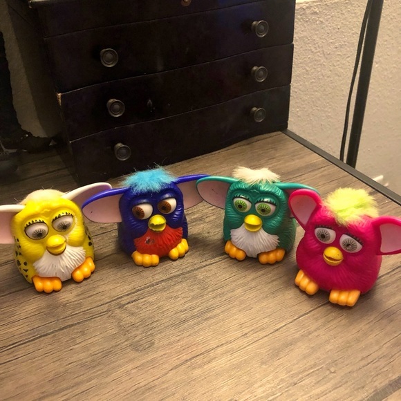 90s Retro Mini Furbys from McDonald’s - Picture 2 of 14